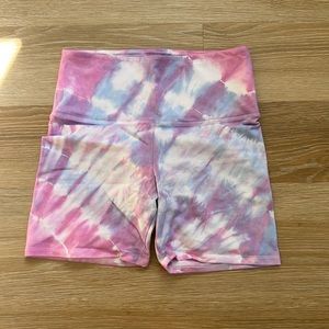 Tie dye bike shorts VS Pink!